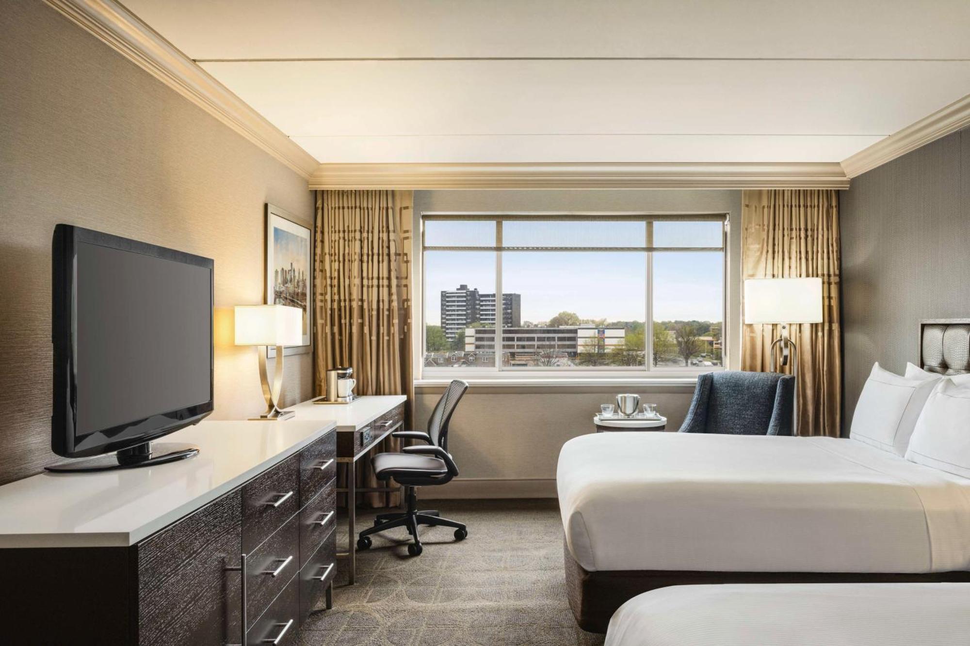 Hotel Hilton Avenue 4*