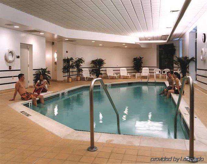 Hilton Avenue Hotel 4*